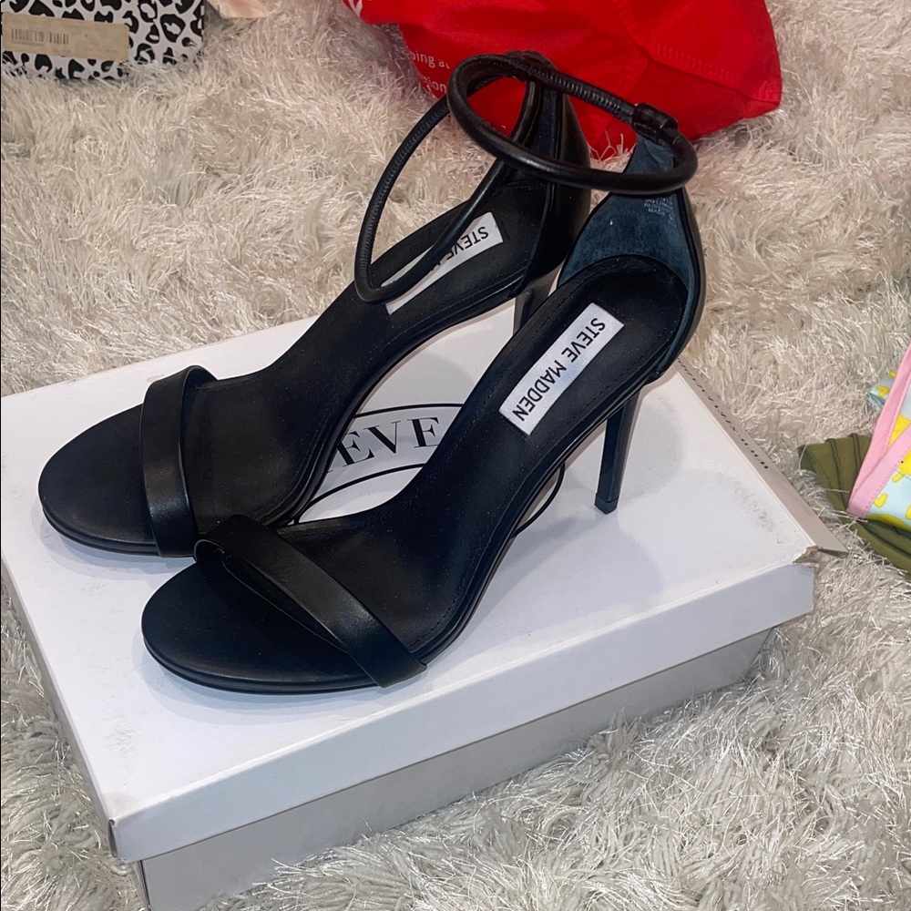 Steve Madden Elegant Black Heels